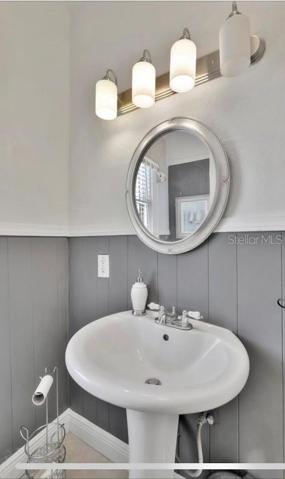 Main House Bath 2