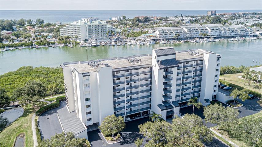 SHIPWATCH YACHT AND TENNIS  CLUB ON THE INTRACOASTAL