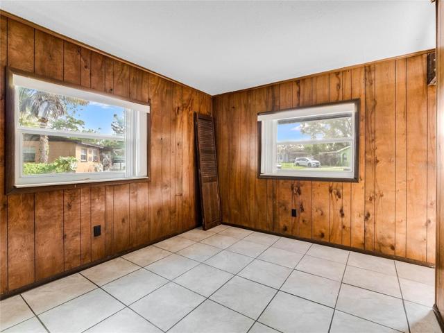 Bonus room that could be a 4th bedroom!