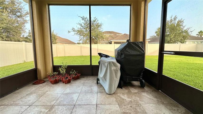 Screened in lanai