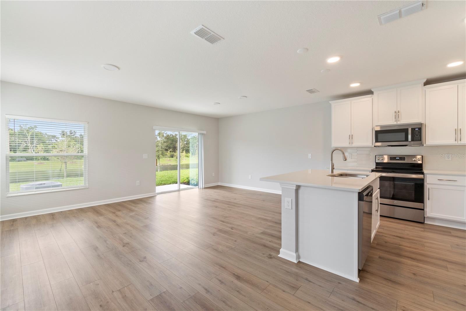 Living Room/ Dinning Room