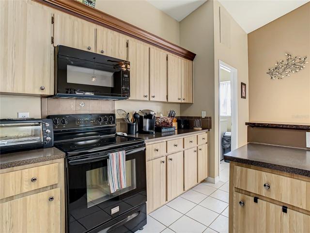 Kitchen Left