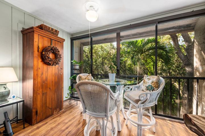 Lanai overlooking private preserve views