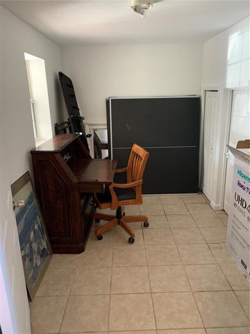 down stairs office possible 4th bedroom