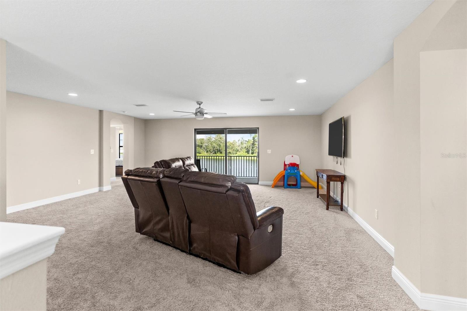 2nd floor living space