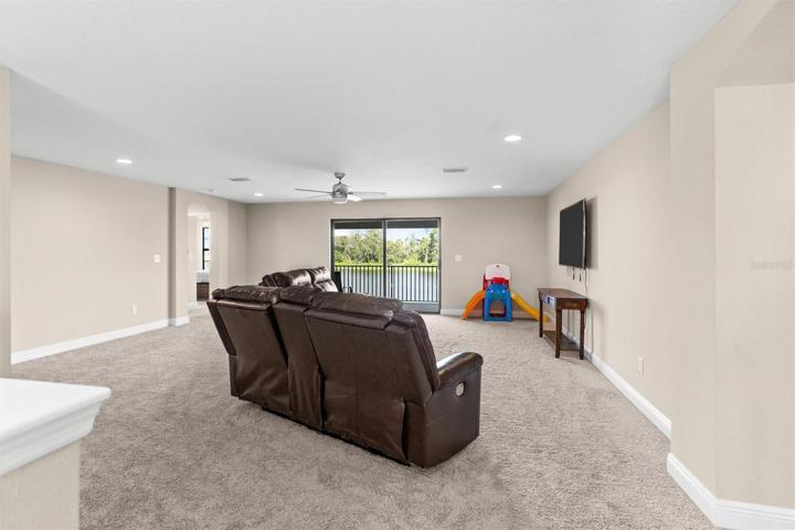 2nd floor living space