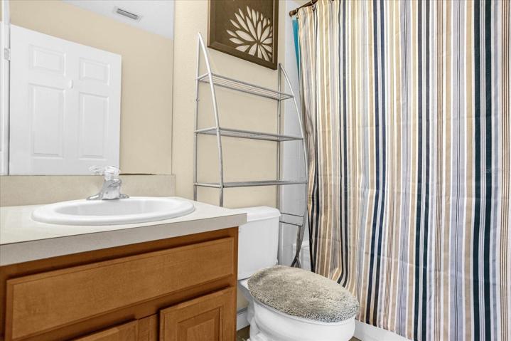 Bonus room bath