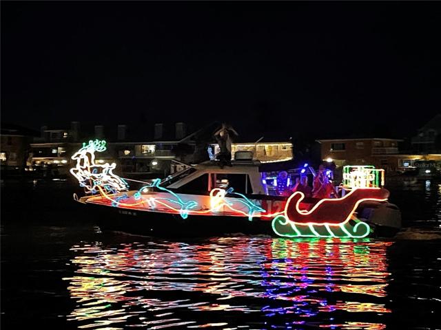 Winter Holiday Boat Parade in the Backyard