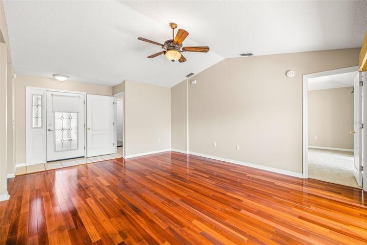 SPACIOUS GREAT ROOM