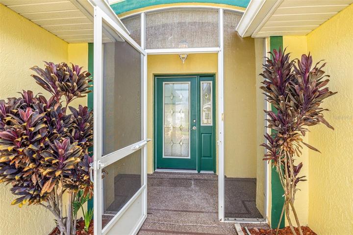 SCREENED PORCH ENTRY