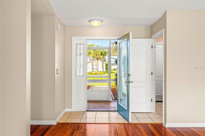 TILED FRONT DOOR ENTRY