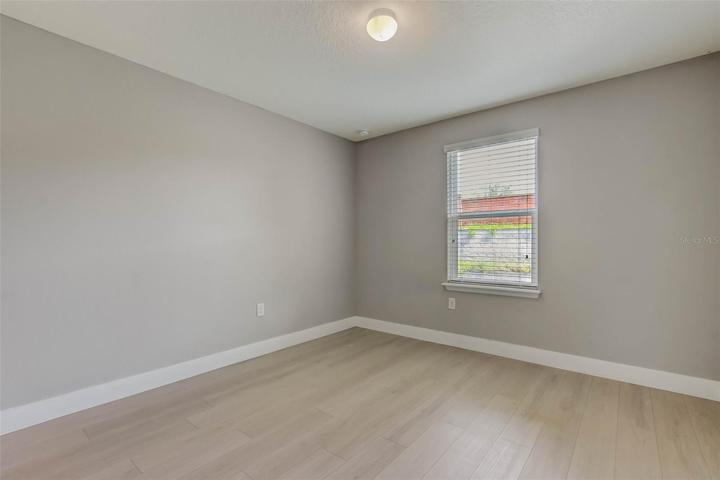 Bedroom 3-Right View