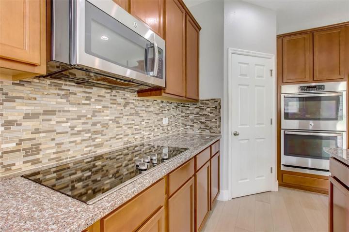 Kitchen-Center Left View