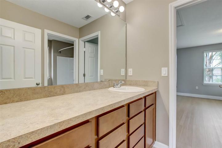 Main Bath-3-Left View