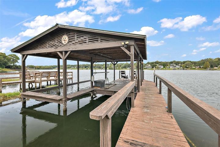 Dock