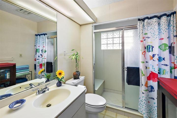 Guest quarters bathroom