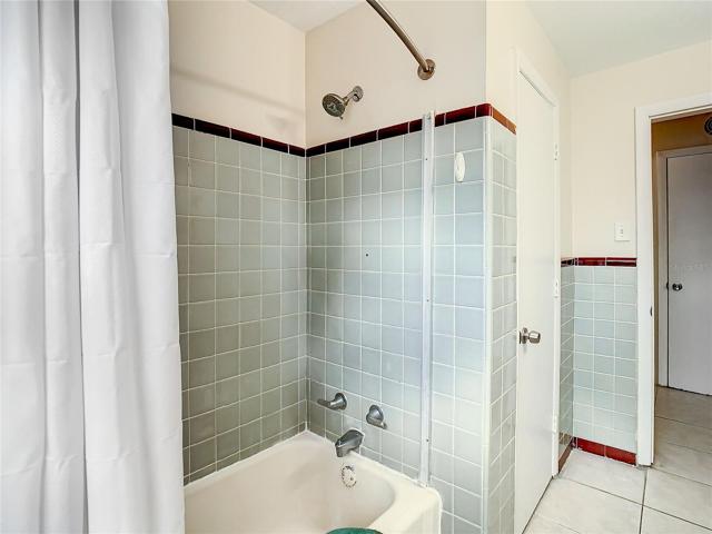 Main bathroom