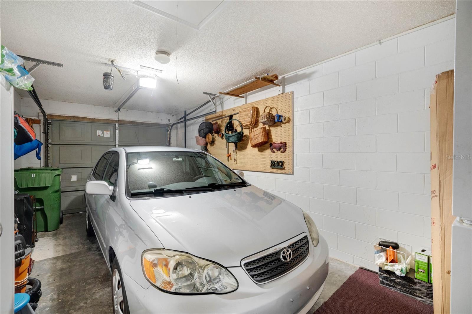 One car garage