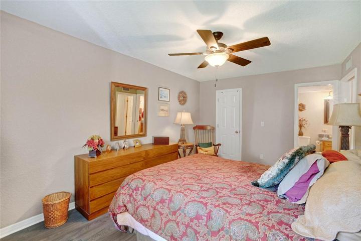 2nd Bedroom has walk-in closet