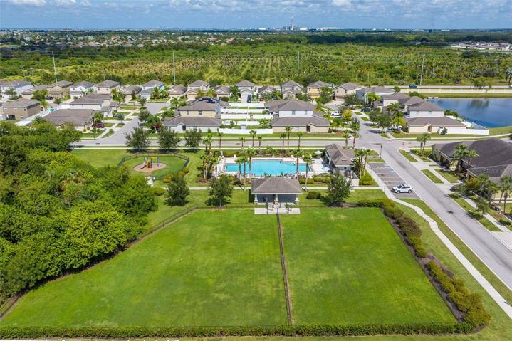 VILLA COMMUNITY POOL & AMENITIES