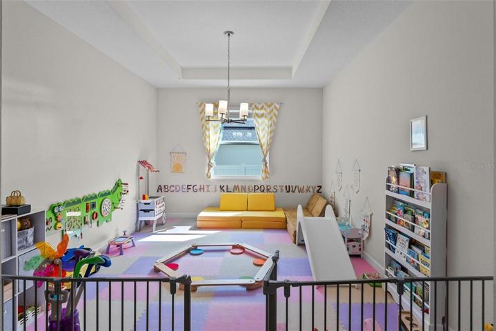 dinning room /play room
