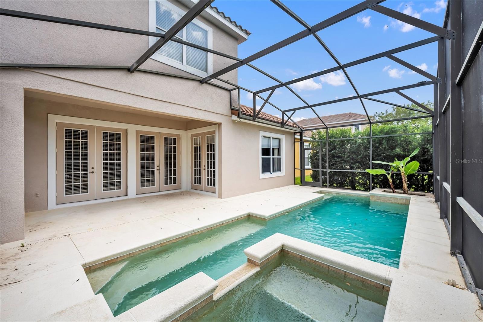 Private Screened Pool