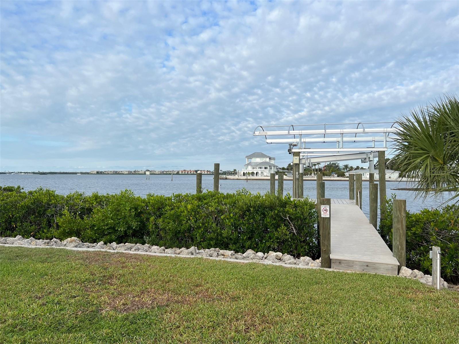 Englewood, Florida 34223, 2 Bedrooms Bedrooms, 0 ,3 BathroomsBathrooms,Residential Lease,For Rent,NEW POINT COMFORT,0,D6132730