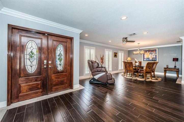 Foyer/Dining Room