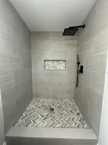 Master Shower with Rain Shower