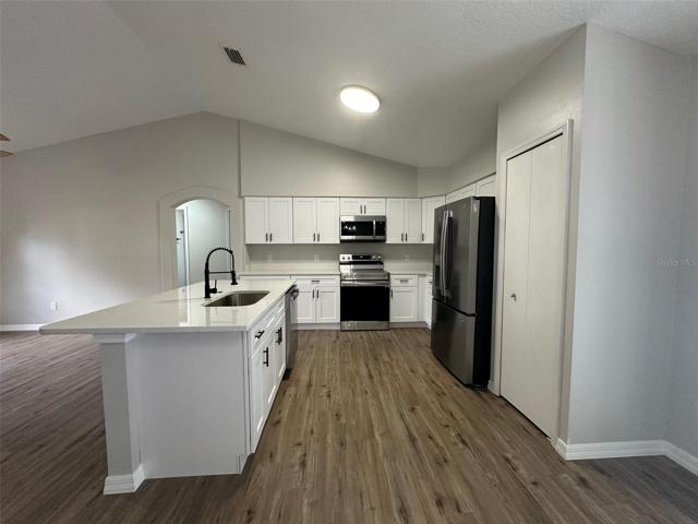 Open Kitchen