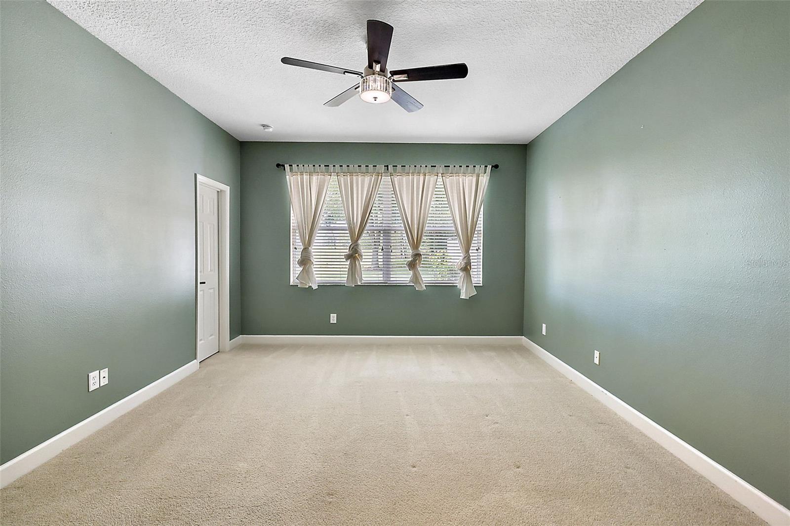 2nd floor Bedroom 2