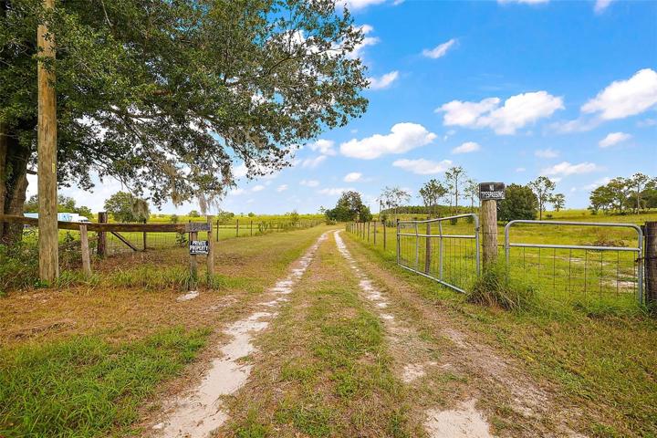 Entrance to Driveway for 25208 James Way, Eustis. 4.5 Acres with lots of potential!