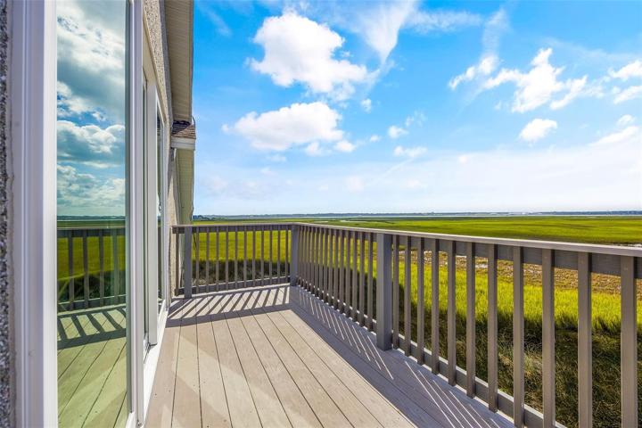 2nd Floor Balcony View