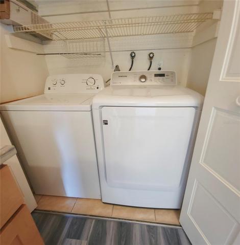 side by side full size washer/dryer