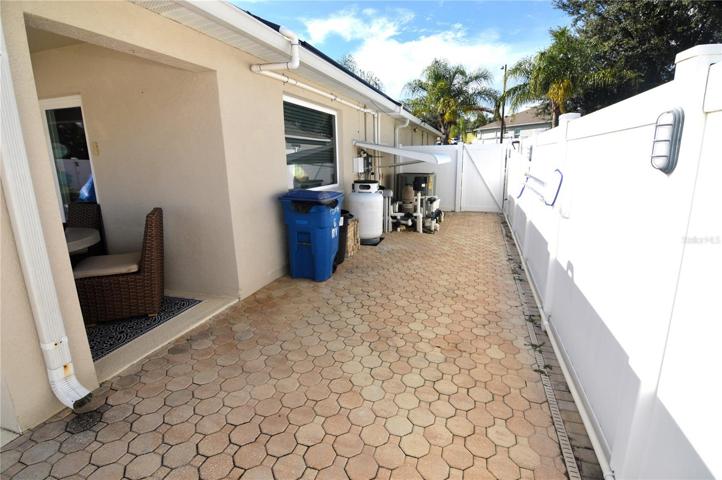 Side paver patio