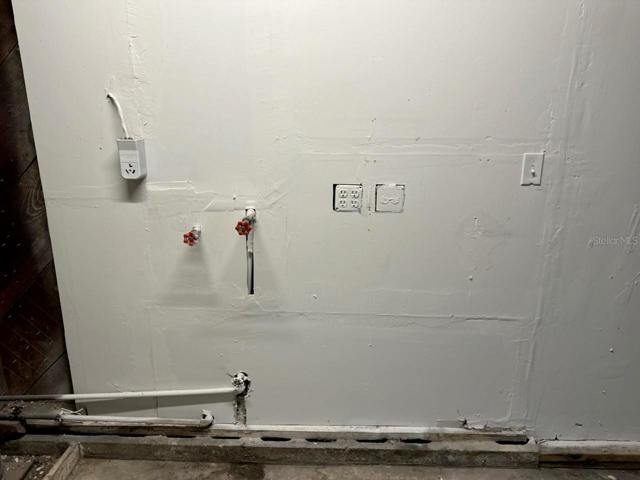 washer/dryer hookup