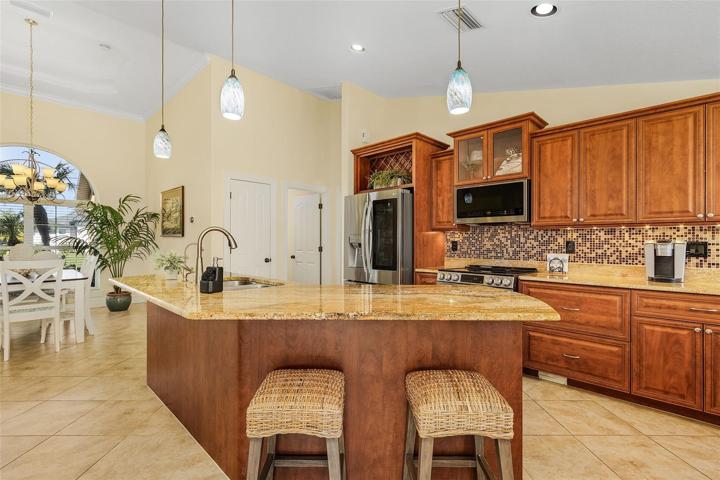 Kitchen & Dining Room