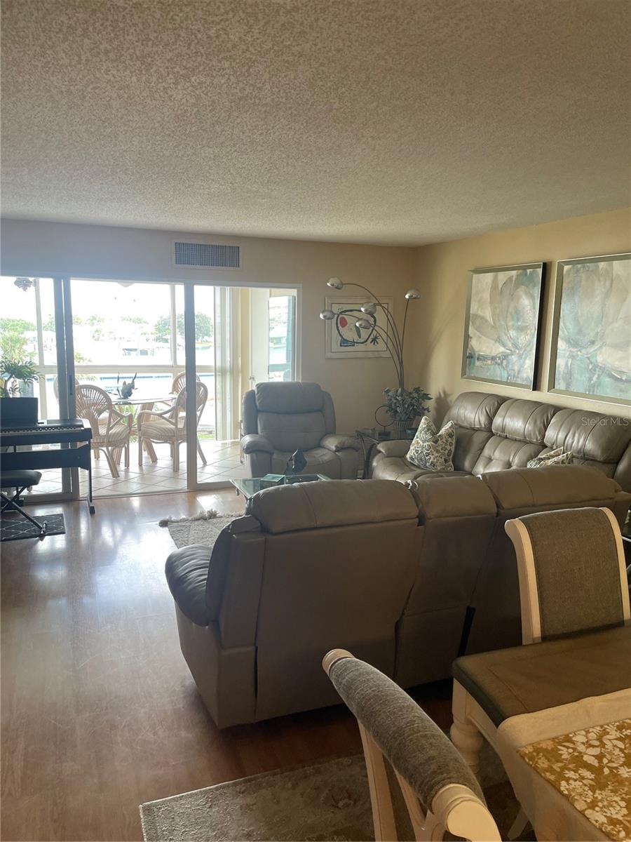 Clearwater, Florida 33767, 2 Bedrooms Bedrooms, 0 ,2 BathroomsBathrooms,Residential Lease,For Rent,GULFVIEW,0,U8216643