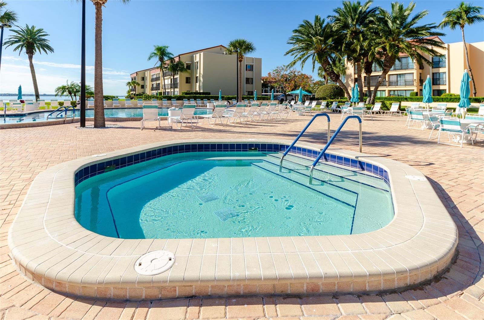 Clearwater, Florida 33767, 2 Bedrooms Bedrooms, 0 ,2 BathroomsBathrooms,Residential Lease,For Rent,GULFVIEW,0,U8216643