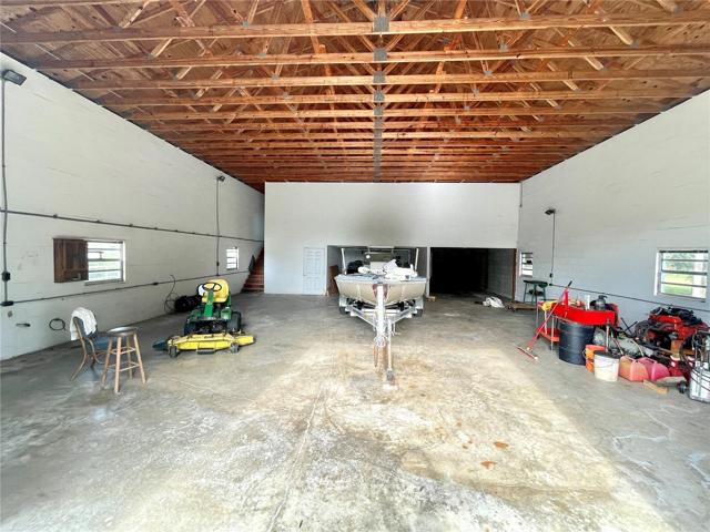 Barn