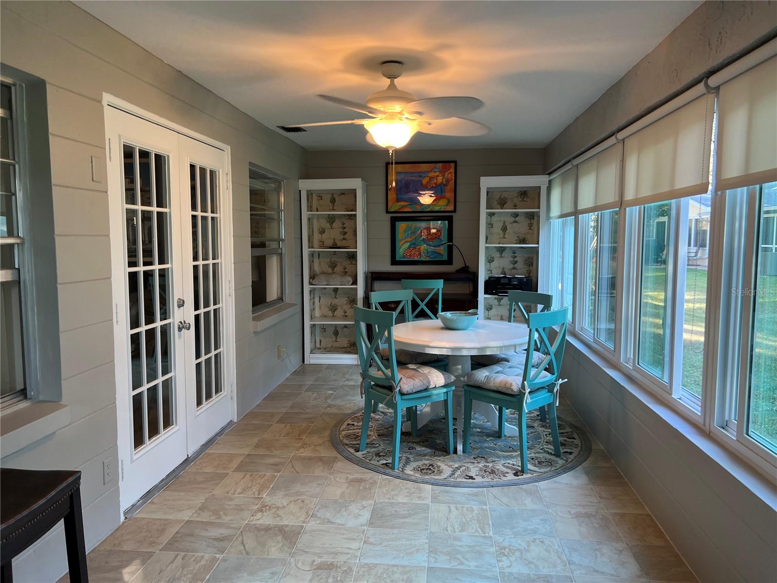Tiled Lanai under heat and air