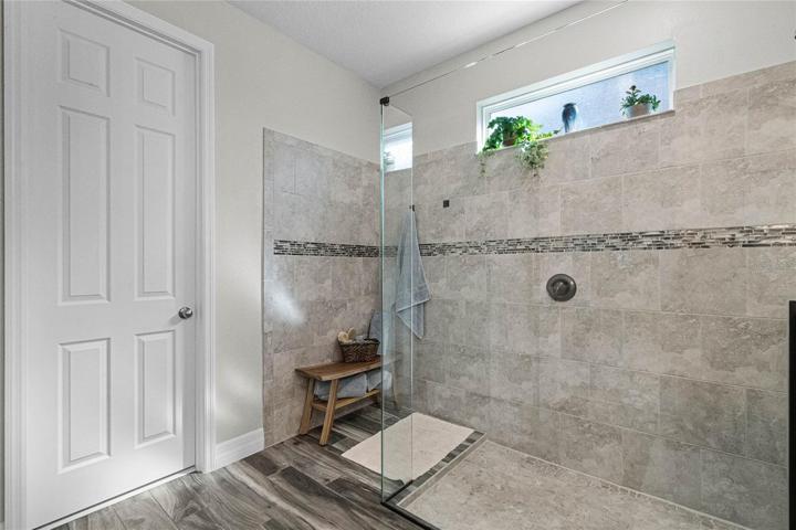 Zero entry walk in shower.