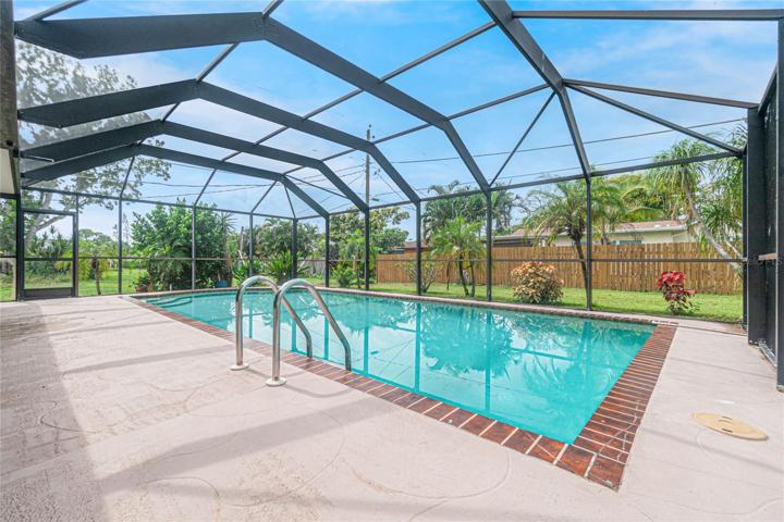 Pool and Screen Cage