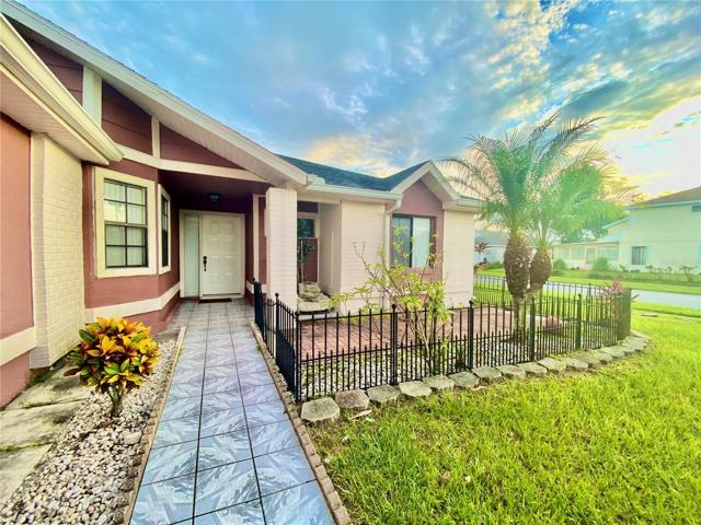 3 Bedrooms + Enclosed Florida Room under Air Conditioned