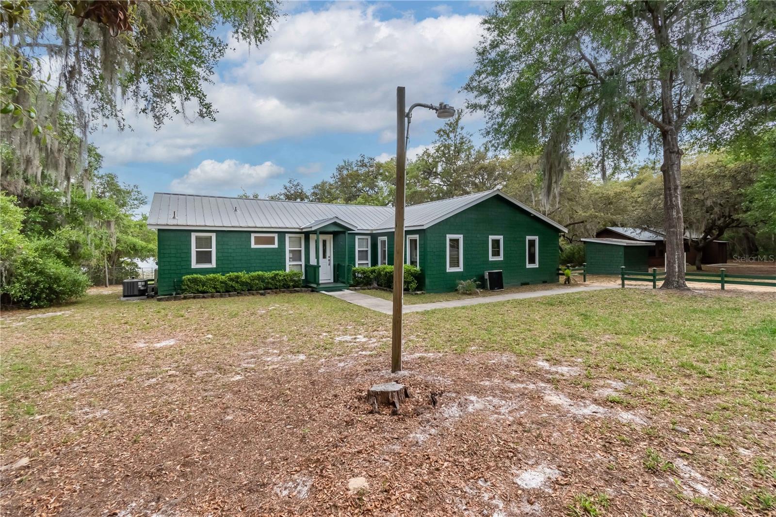 Fort Mc Coy, Florida 32134, 2 Bedrooms Bedrooms, 0 ,2 BathroomsBathrooms,Residential,For Sale,105TH AVENUE,0,OM666026