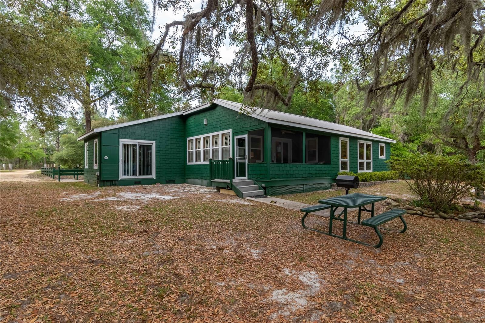 Fort Mc Coy, Florida 32134, 2 Bedrooms Bedrooms, 0 ,2 BathroomsBathrooms,Residential,For Sale,105TH AVENUE,0,OM666026
