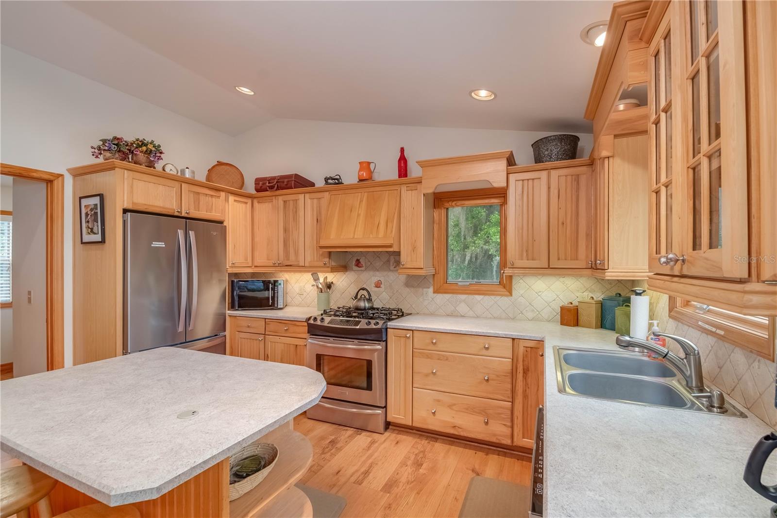 Fort Mc Coy, Florida 32134, 2 Bedrooms Bedrooms, 0 ,2 BathroomsBathrooms,Residential,For Sale,105TH AVENUE,0,OM666026