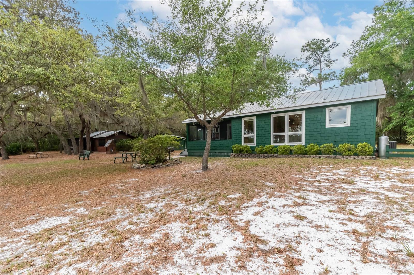 Fort Mc Coy, Florida 32134, 2 Bedrooms Bedrooms, 0 ,2 BathroomsBathrooms,Residential,For Sale,105TH AVENUE,0,OM666026