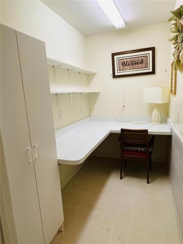 Butlers Pantry, Computer rm