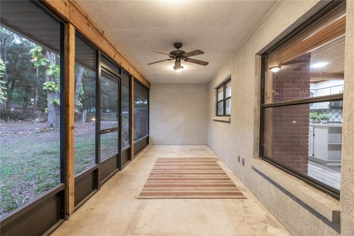 Screened Rear Porch